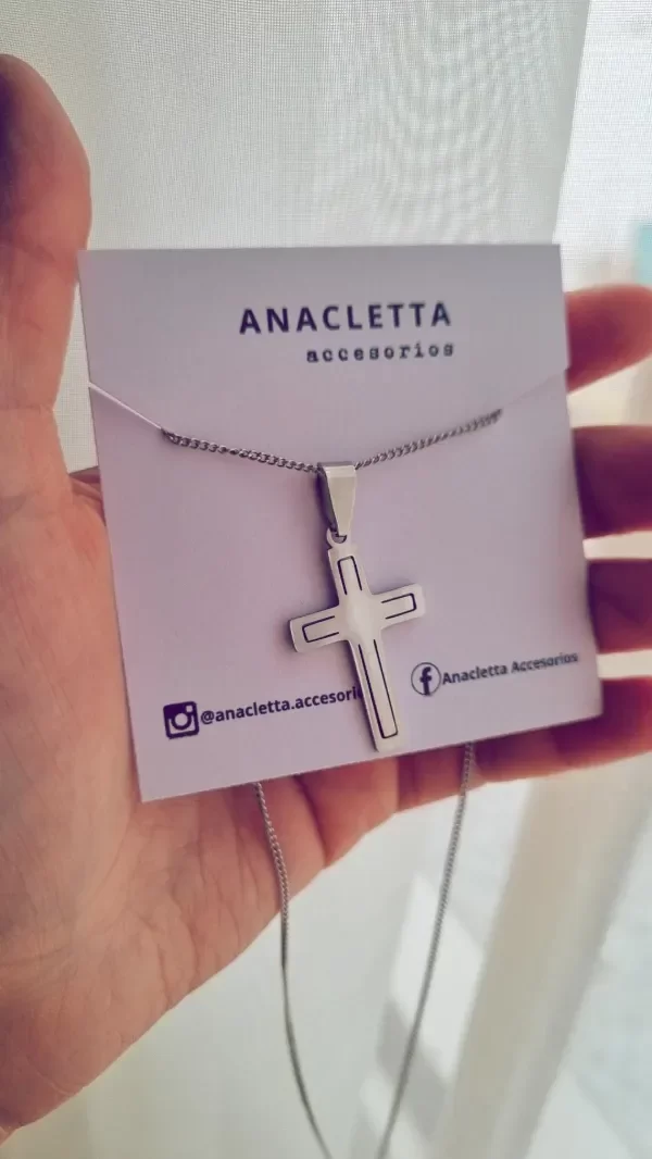Producto - Gargantilla cruz con detalles en aq