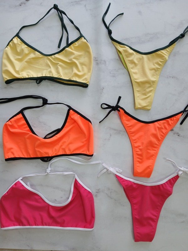 Producto - Bikini top y less en V
