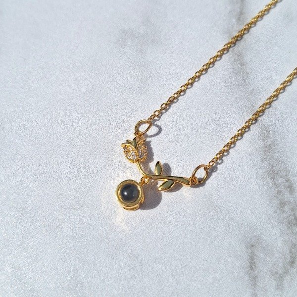 Producto - Collar "te amo en 100 idiomas" tulipán