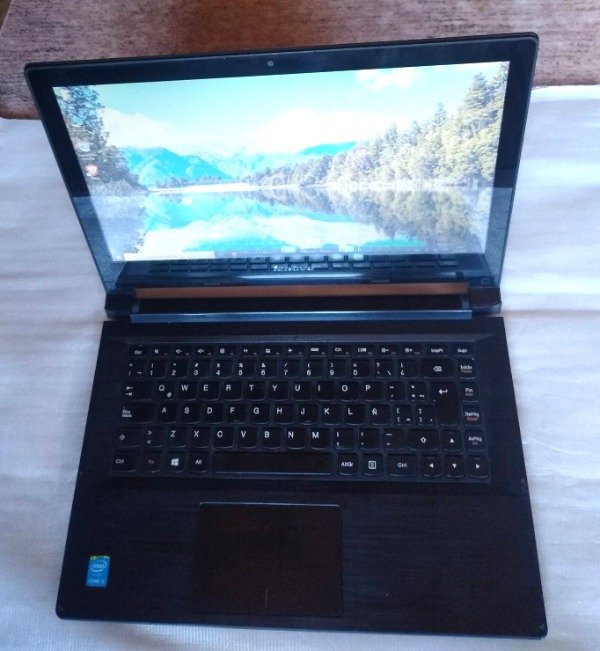 Producto - NOTEBOOK LENOVO 2 EN 1 TÁCTIL 240GB SSD 12GB RAM