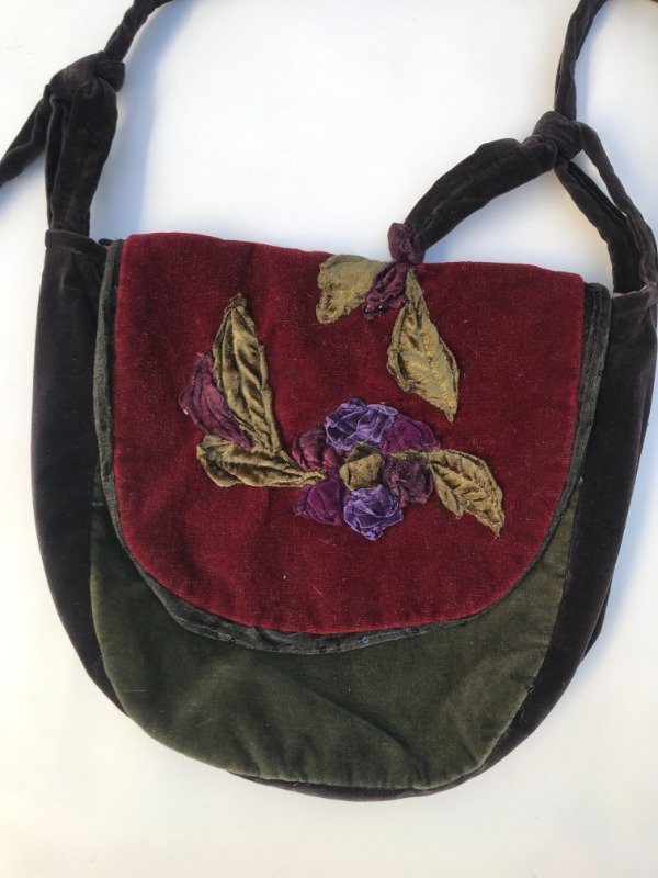 Producto - Morral Goth de plush - 1