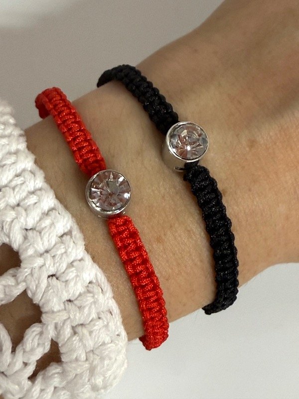 Producto - P691 Pulsera ajustable hilo con cubik