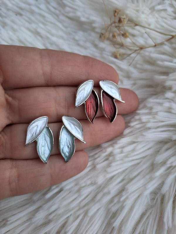 Producto - AQA0186 Aro Hoja Esmaltado bicolor B (dos pares)