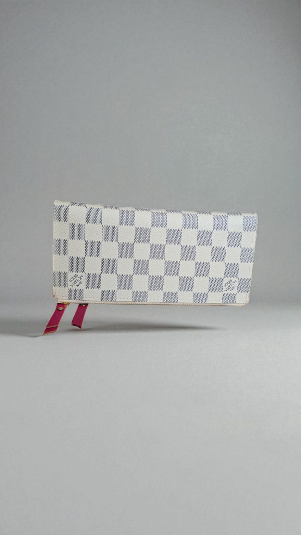 Producto - Louis Vuitton  Billetera Damier Azur