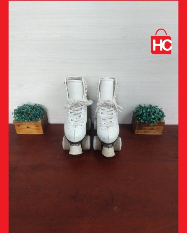 Producto - Patines Artísticos de Bota Blanca - Estilo y Movimiento