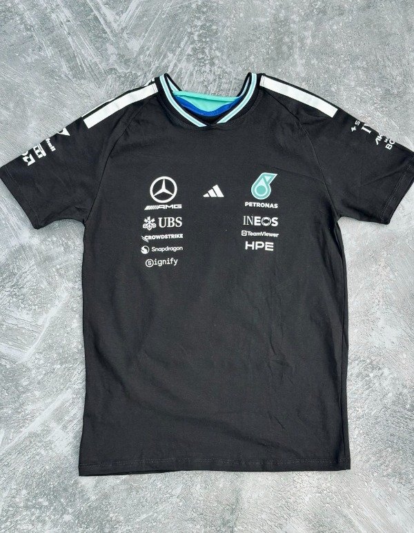 Producto - Remera Mercedes 2026