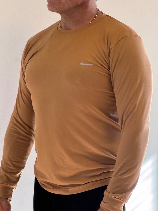 Producto - Camiseta Nike Elastizada