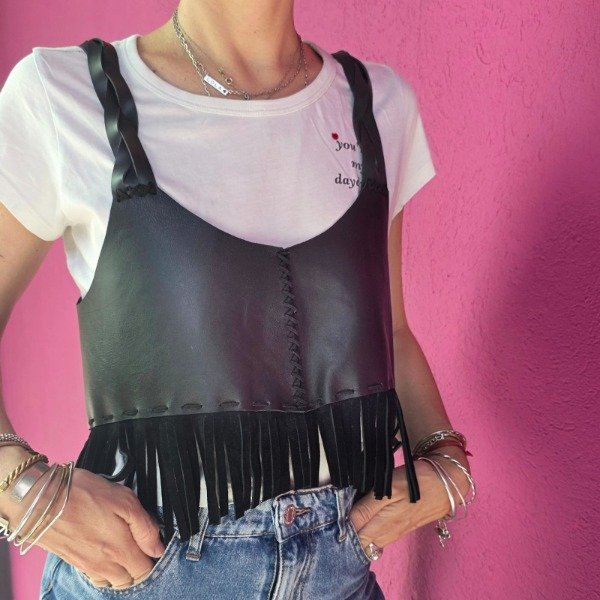 Producto - Top de cuero CHULA