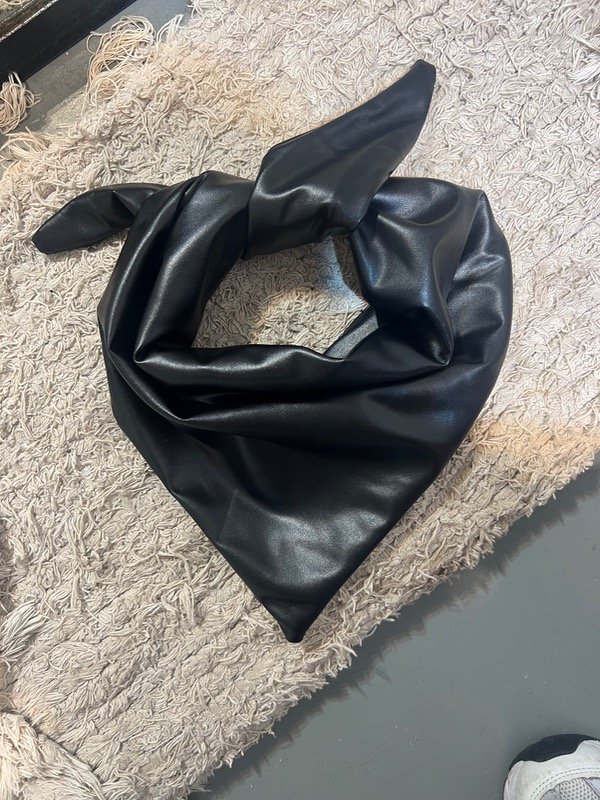 Producto - Pañuelo Stinger Eco cuero