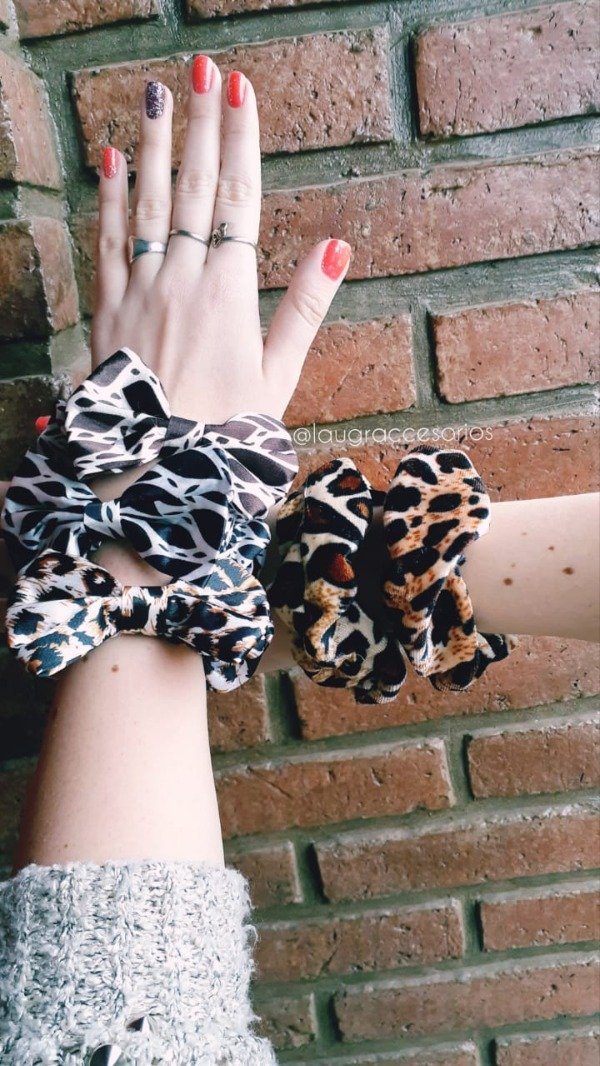Scrunchies y moños Animal Print