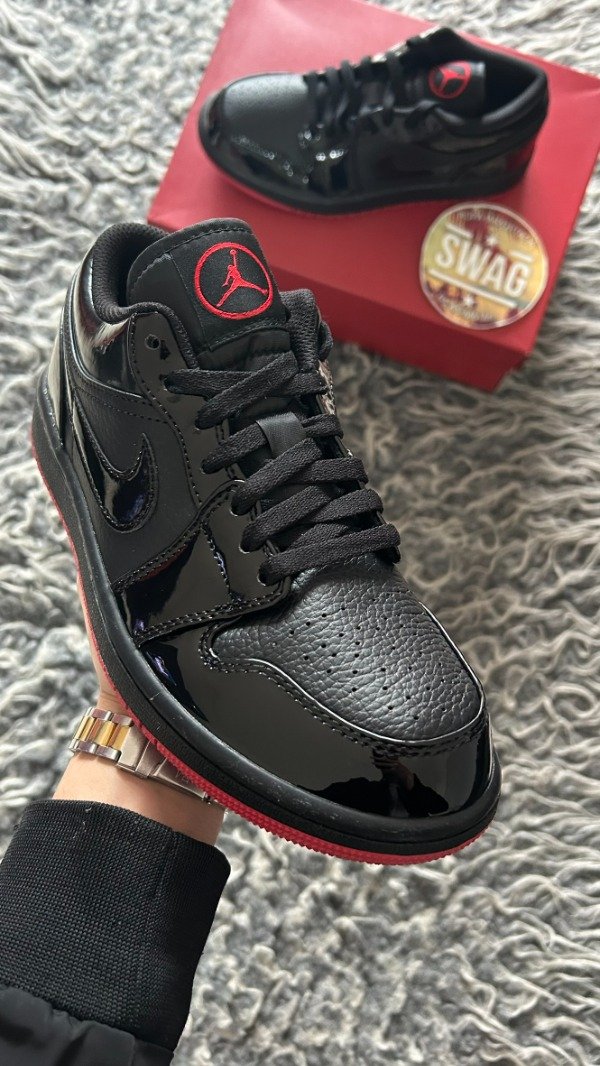 Producto - JORDAN RETRO 1 LOW LASER PATENT - 1