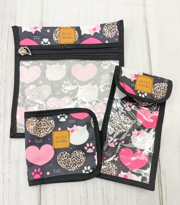 Producto - SET ESTUCHES DE HIGIENE X3 GATOS CORAZÓN