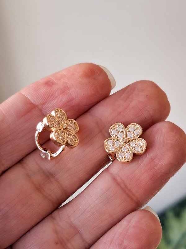 Producto - Aros Flor Micropave - 1