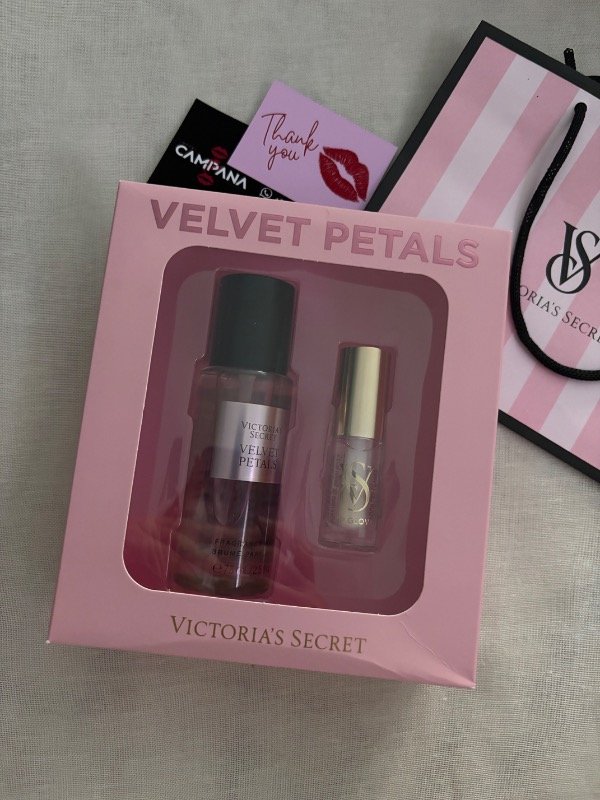 Producto - Set Velvet Petals - body mist + lip gloss