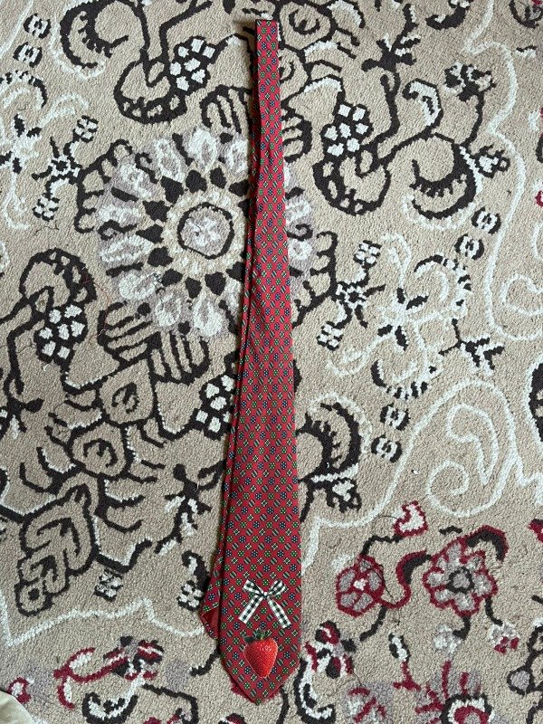 Producto - corbata frutilla