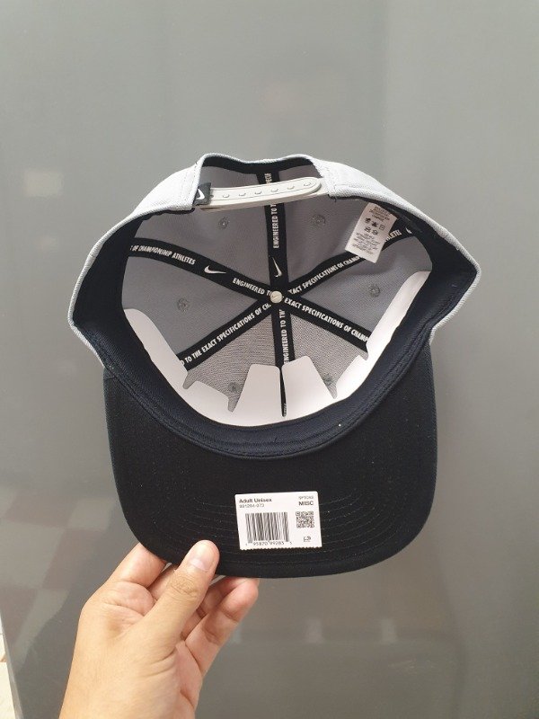 Nike pro futura snapback negro — imagen 3