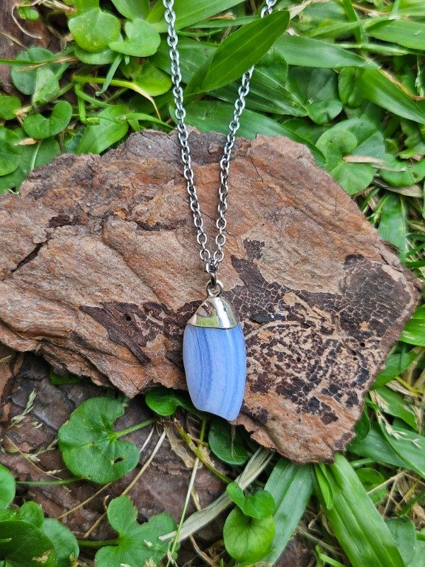 Producto - Agatha de Encaje Celeste o Calcedonia Bandeada