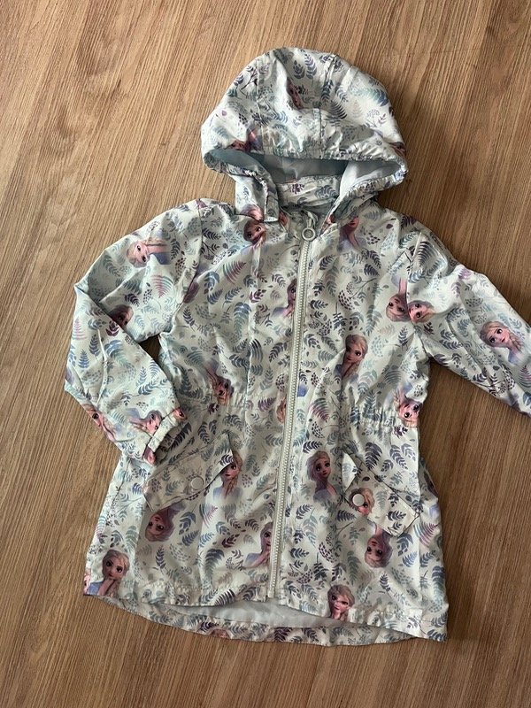Producto - Campera HyM Frozen rompeviento 6/7 años