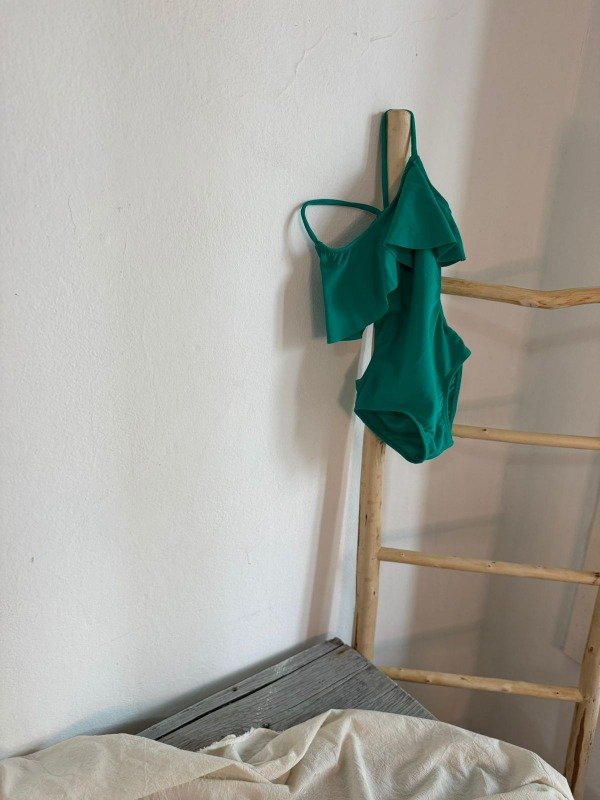 Producto - Enteriza nena volado verde