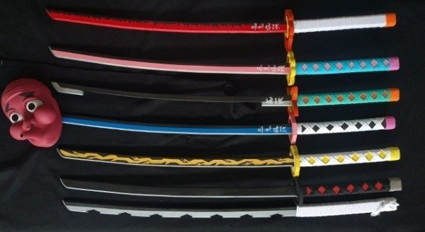 Producto - Katanas Tamaño real de kimetsu no Yaiba (Ingrese para elegir)