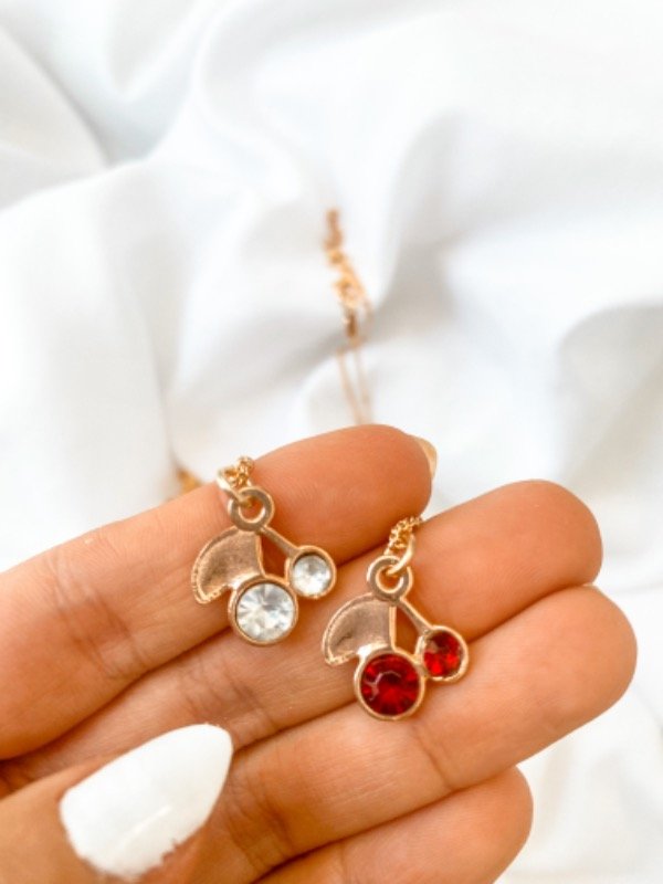 Producto - Cadenita Cherry Strass Gold