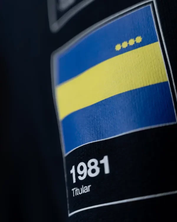 Producto - BUZO PANTONE COLORES DE LA BOCA - 5