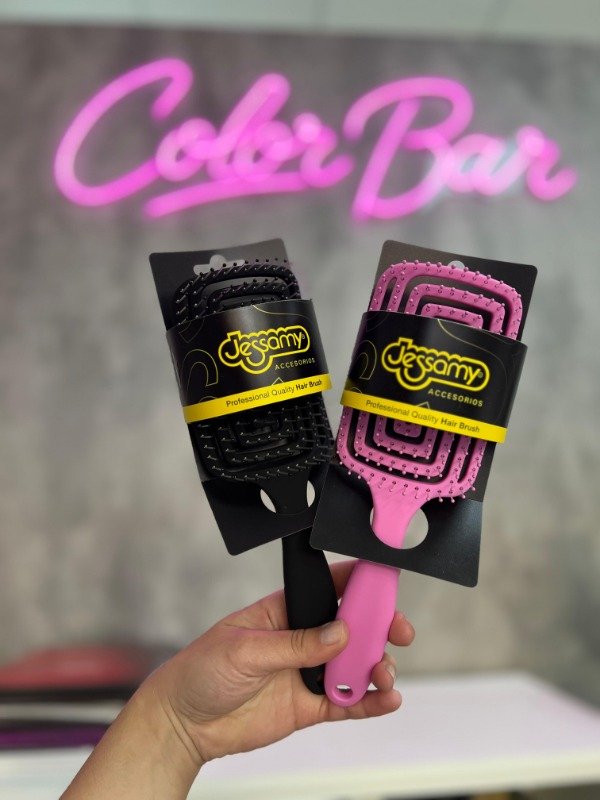 Producto - Cepillo ultraliviano paleta - Jessamy