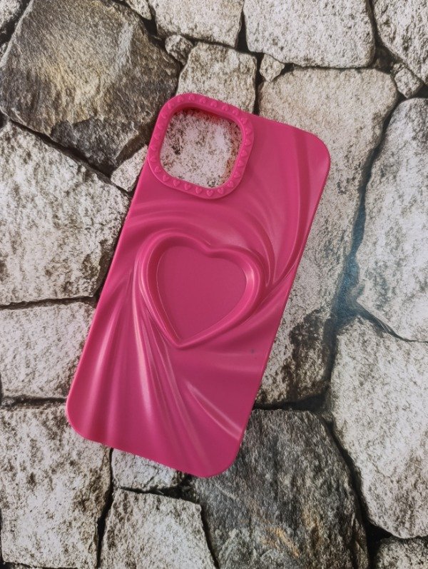Producto - Funda tpu love iPhone 15 fucsia