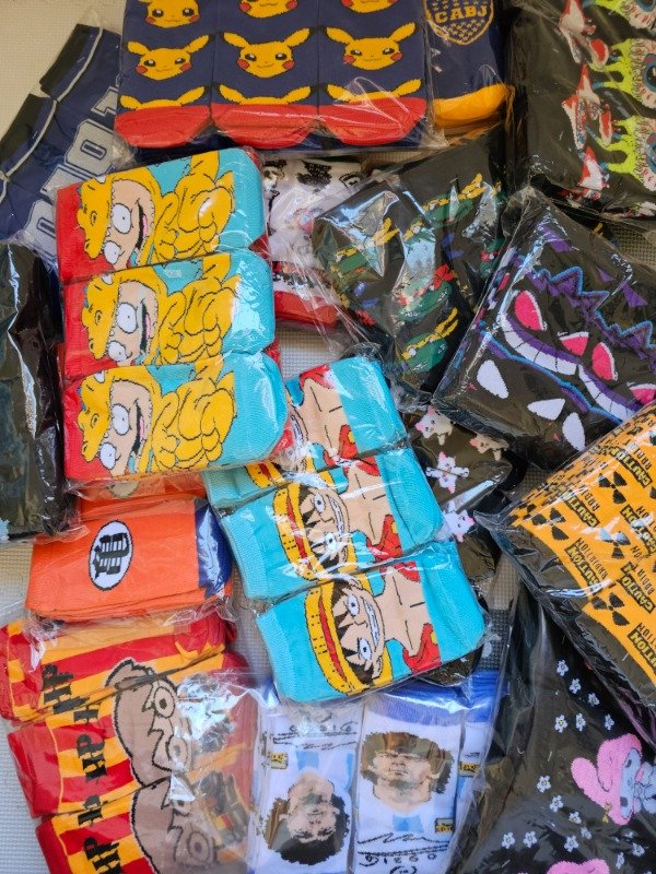 Producto - Docena SURTIDA de Soquetes Animados ADULTO