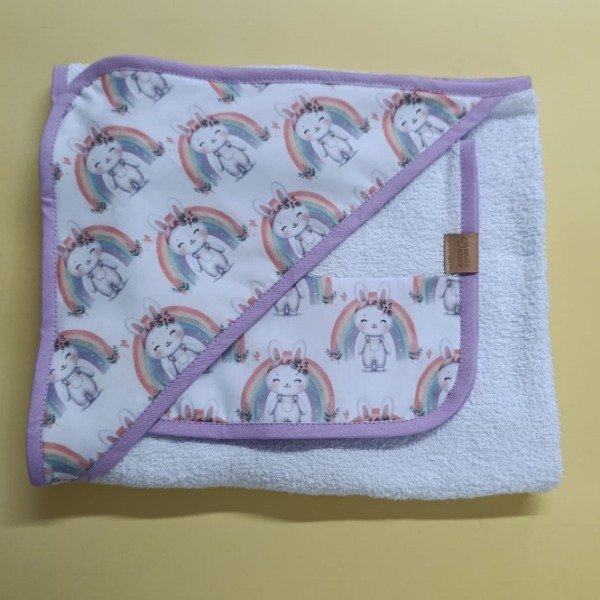 Producto - Toalla coneja arcoíris lia con babita