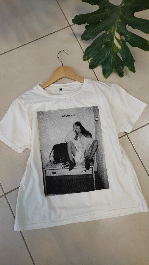 Producto - Remera BITCH repo
