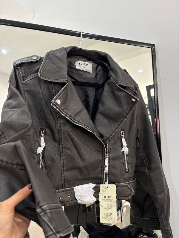 Producto - Campera gris gastada