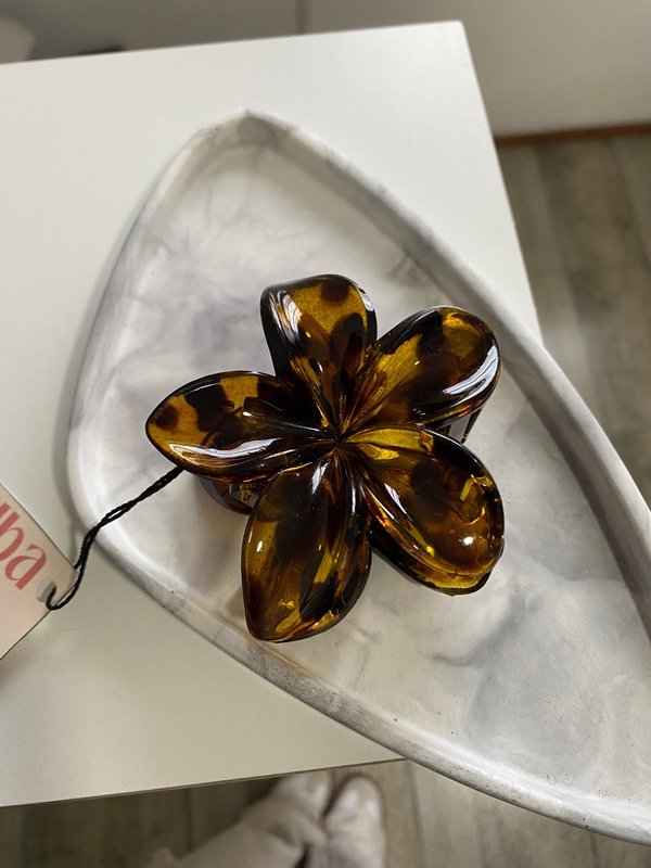 Producto - Broche Hawaian print oscuro