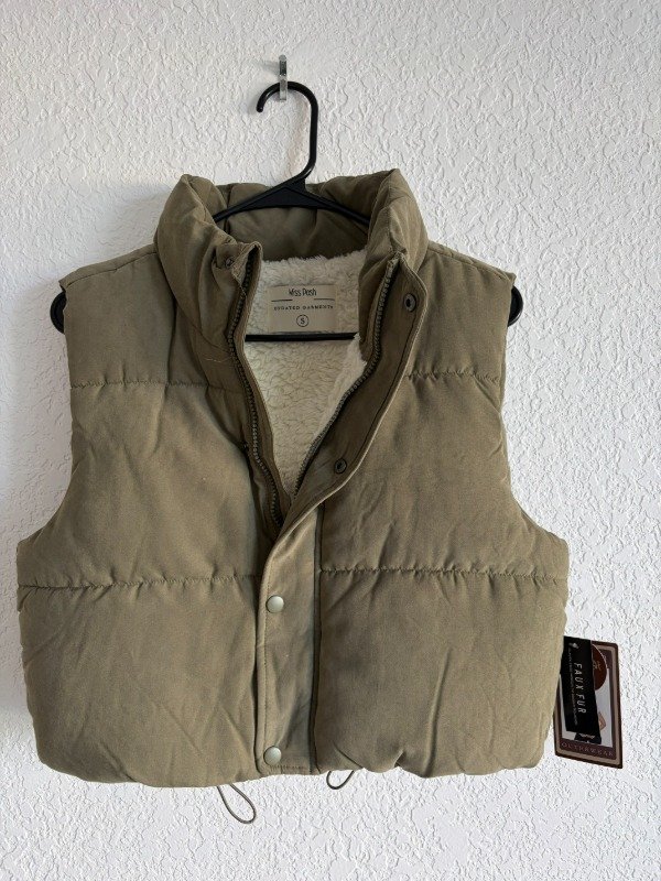 Producto - Miss Posh Chaleco