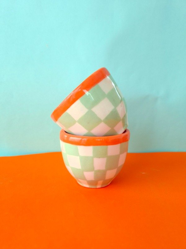 Producto - Pocillos mini Cuadrille verde, interior naranja