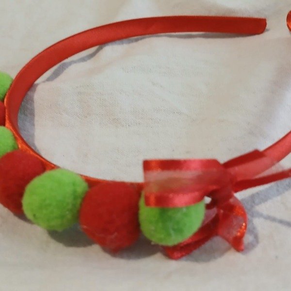 Producto - Vincha con pompones