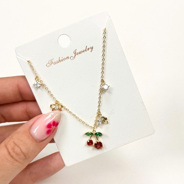 Producto - Cadenita dorada dijes