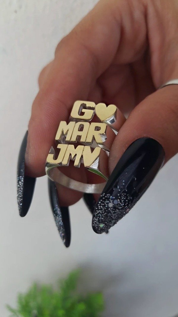 Producto - Anillo Mediano con Iniciales de Oro 18k