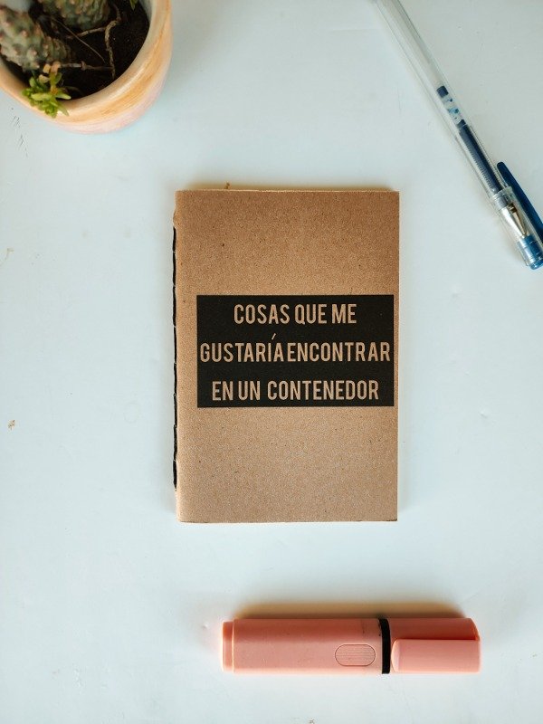 Producto - Libreta "Cosas que me gustarían encontrar en un contenedor"