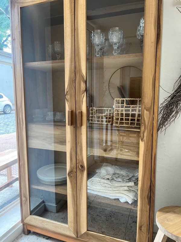 Producto - VAJILLERO PETIRIBI