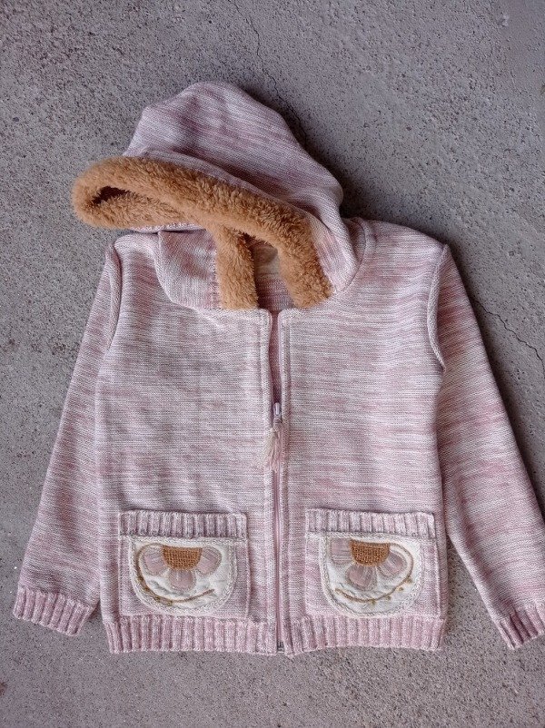 Producto - CAMPERA DE NIÑA ROSA CON CAPUCHA CORDERITO
