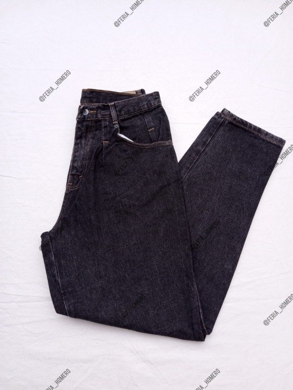 Producto - Jean mom slouchy gris Memphis. (NUEVO)