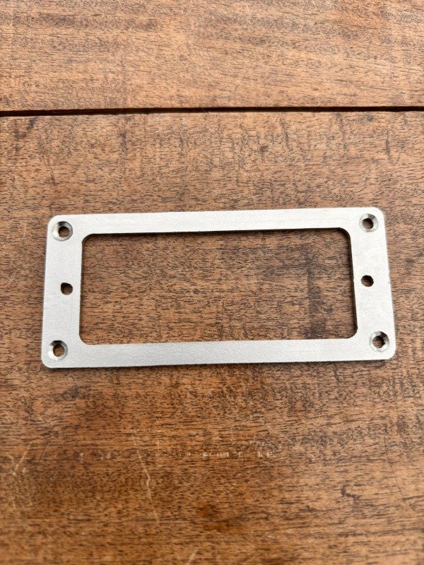 Producto - Marco para Minihumbucker Rústico Cromado por unidad