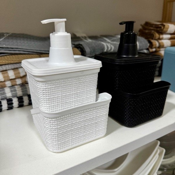 Producto - Dispenser para detergente y esponja - blanco y negro