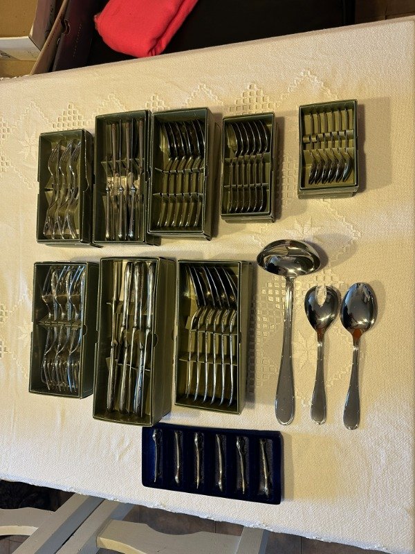 Producto - JUEGO CUBIERTOS PLATA LAPPAS 99 PIEZAS. PRECIO POR TODO #11032