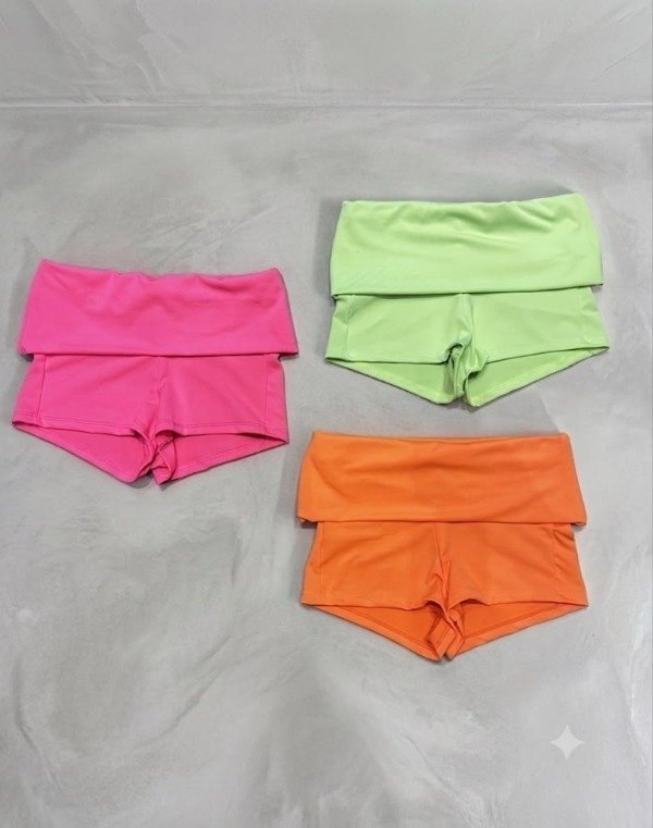 Producto - SHORT CON PUÑO FLUOR