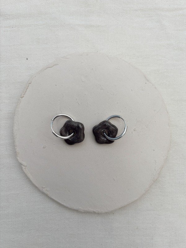 Producto - FLOR CHICA 2 GRIS