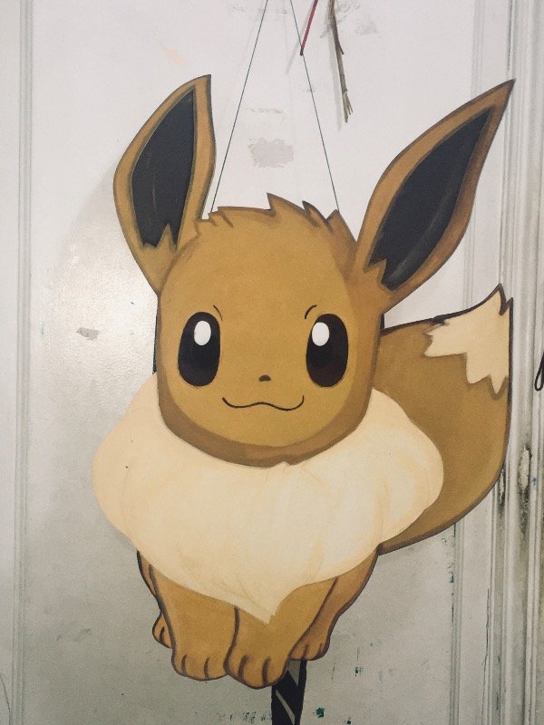 Producto - Piñata de Evee pokemon
