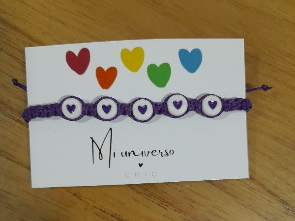Producto - Pulseras corazones hilo