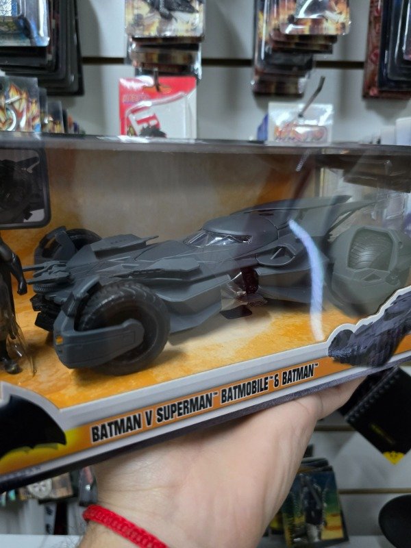 Producto - Batimovil Escala 1:24 Batman vs Superman